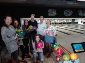 39 Capicua juega a los bolos
